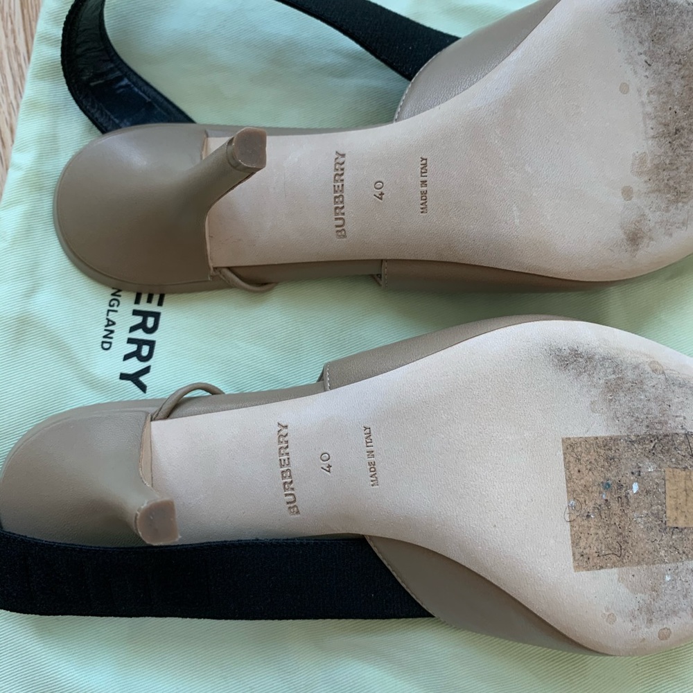 Burberry leather authentic pumps - Picture 4 of 6